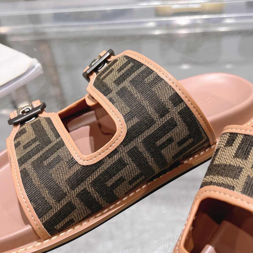 Fendi Feel Slides