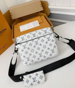 Сумка-мессенджер Louis Vuitton