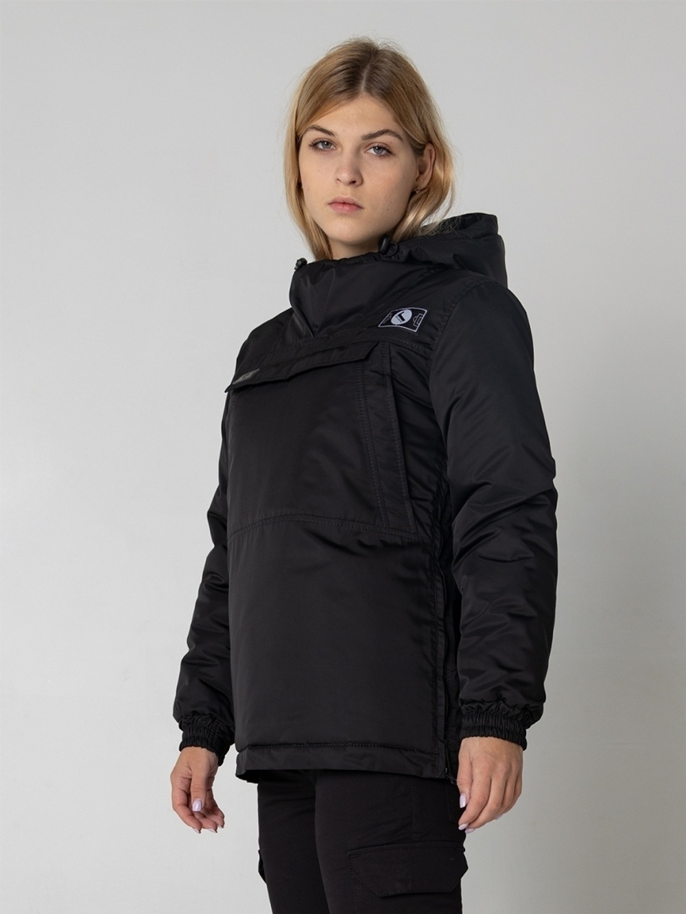 Анорак женский зимний Город Горький черный