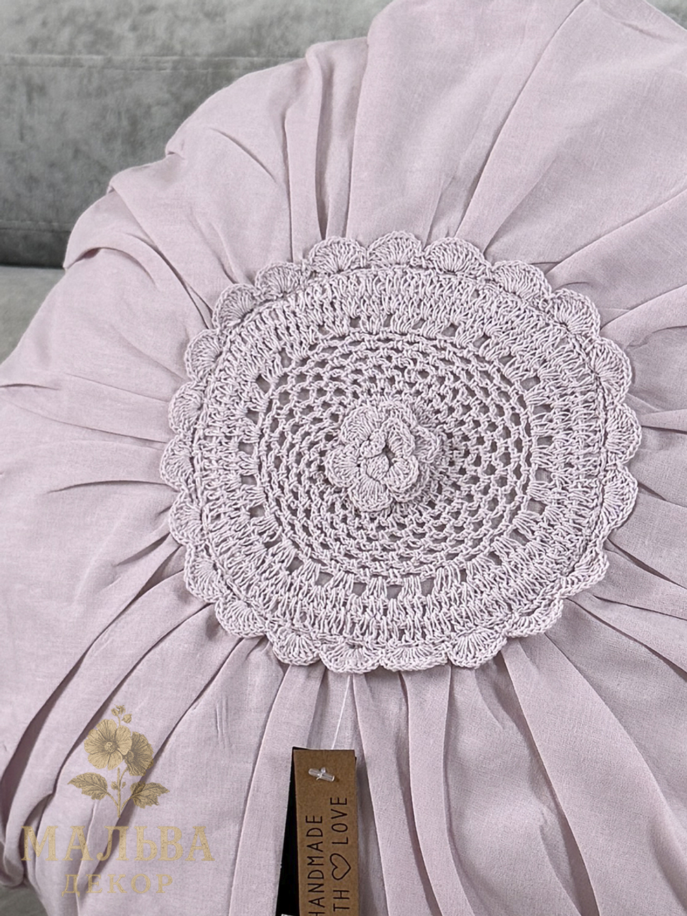 Подушка декоративная "Лейс" круглая розовая 39x39x10см от J-LINE