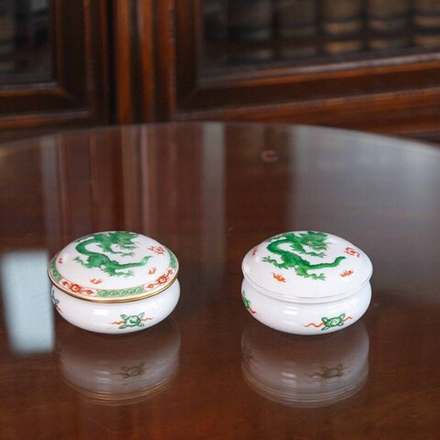 Шкатулки для украшений с изображением зеленых драконов