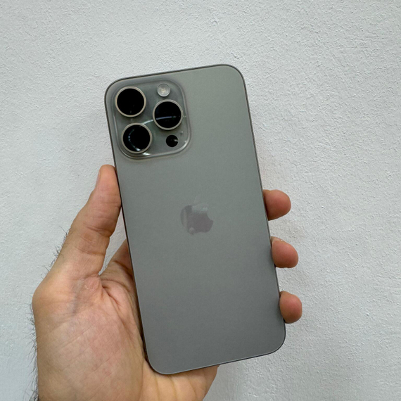 Apple iPhone 15 Pro Max 512GB 66цкл акб 100% (полный комплект)