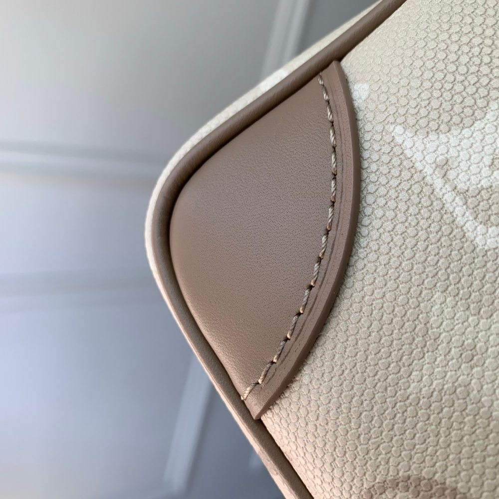 Louis Vuitton Nil