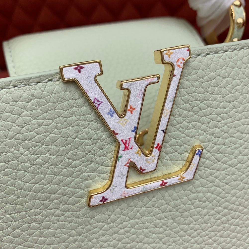 Louis Vuitton Capucines Mini