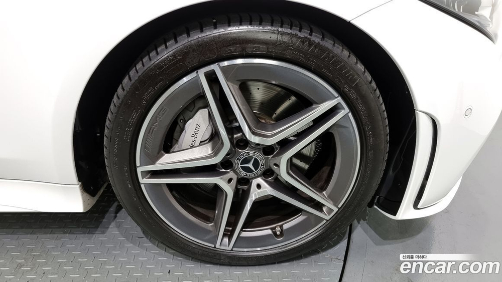 Mercedes-Benz CLS-Class C257 CLS300d AMG Line (12.2019)