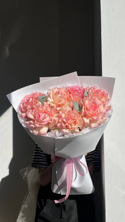 Букет из ажурных роз