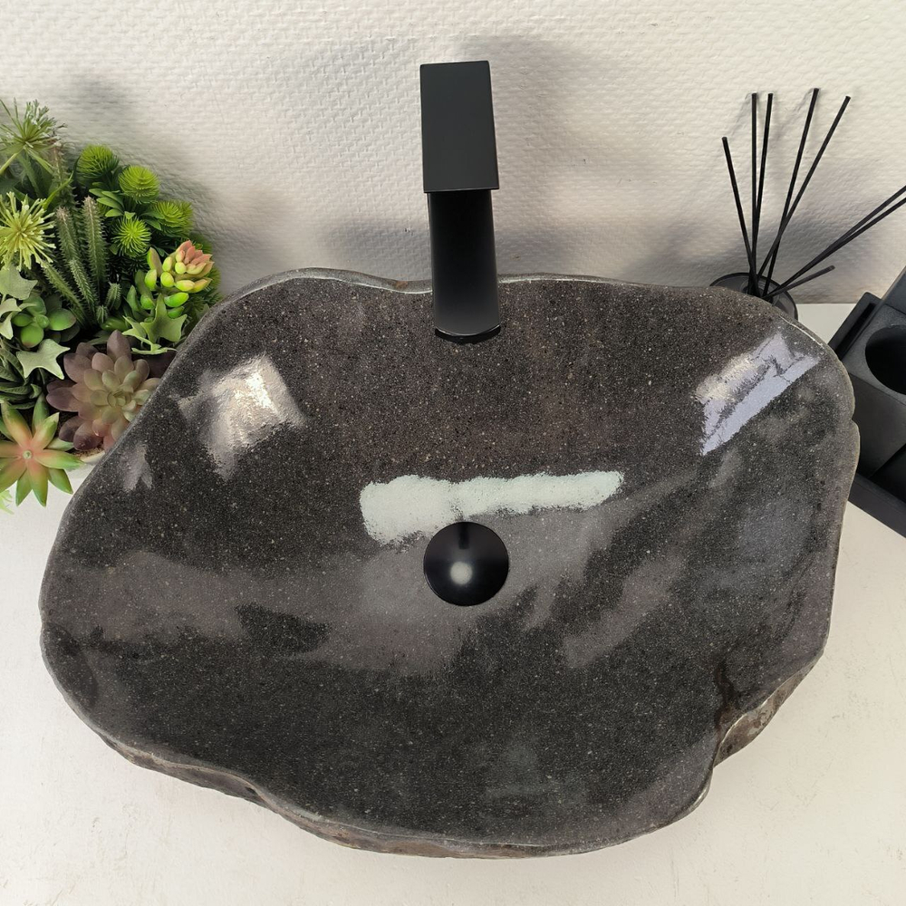 Раковина из речного камня RS-65041 51*39*15 0862