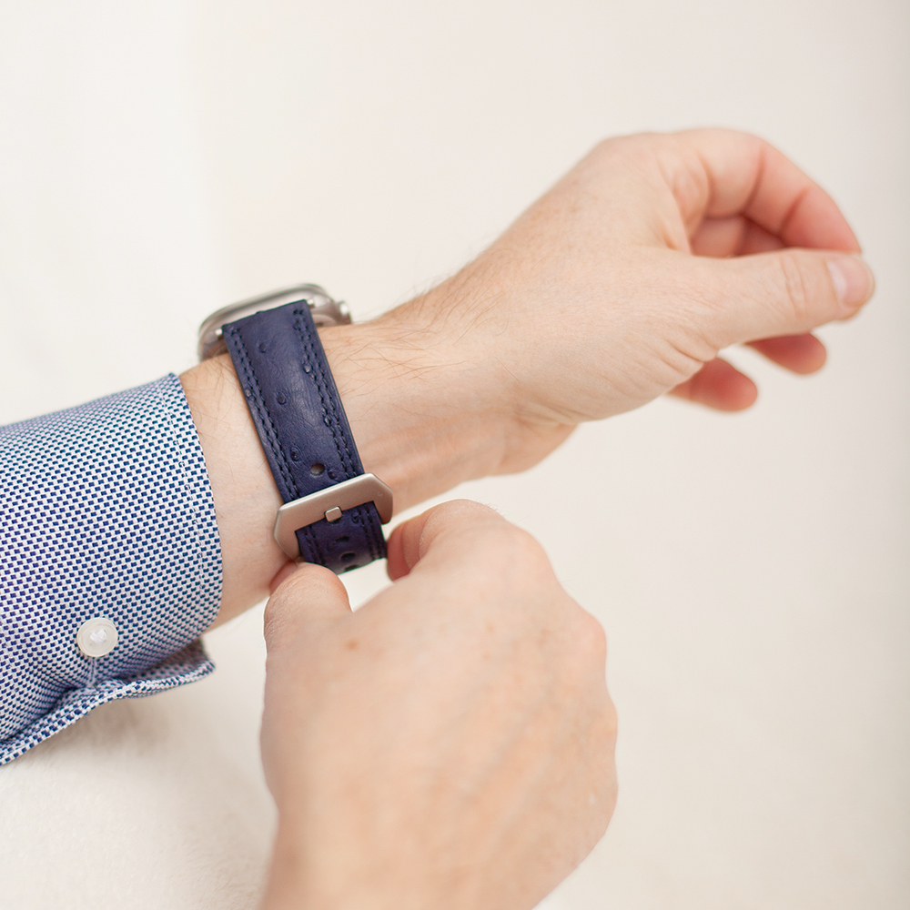 Ремешок для Apple Watch Ultra 49mm из кожи страуса, синего цвета