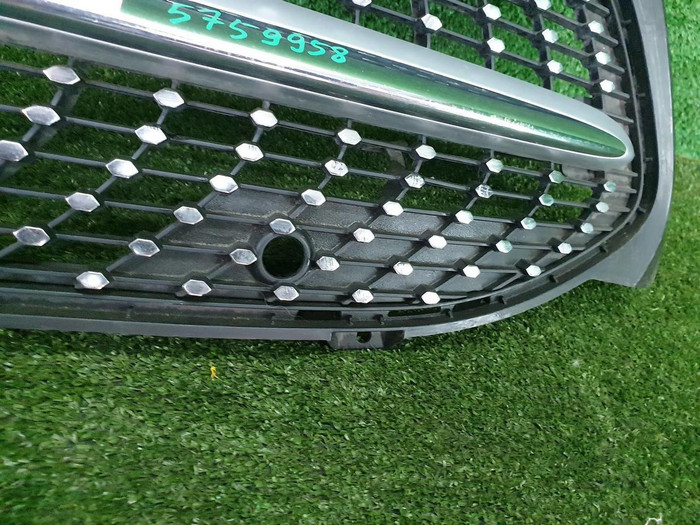 Решетка радиатора Mercedes A W177 (2018-2022)