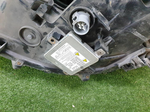 Фара правая Mazda CX-5 1 (2011-2015) ксенон