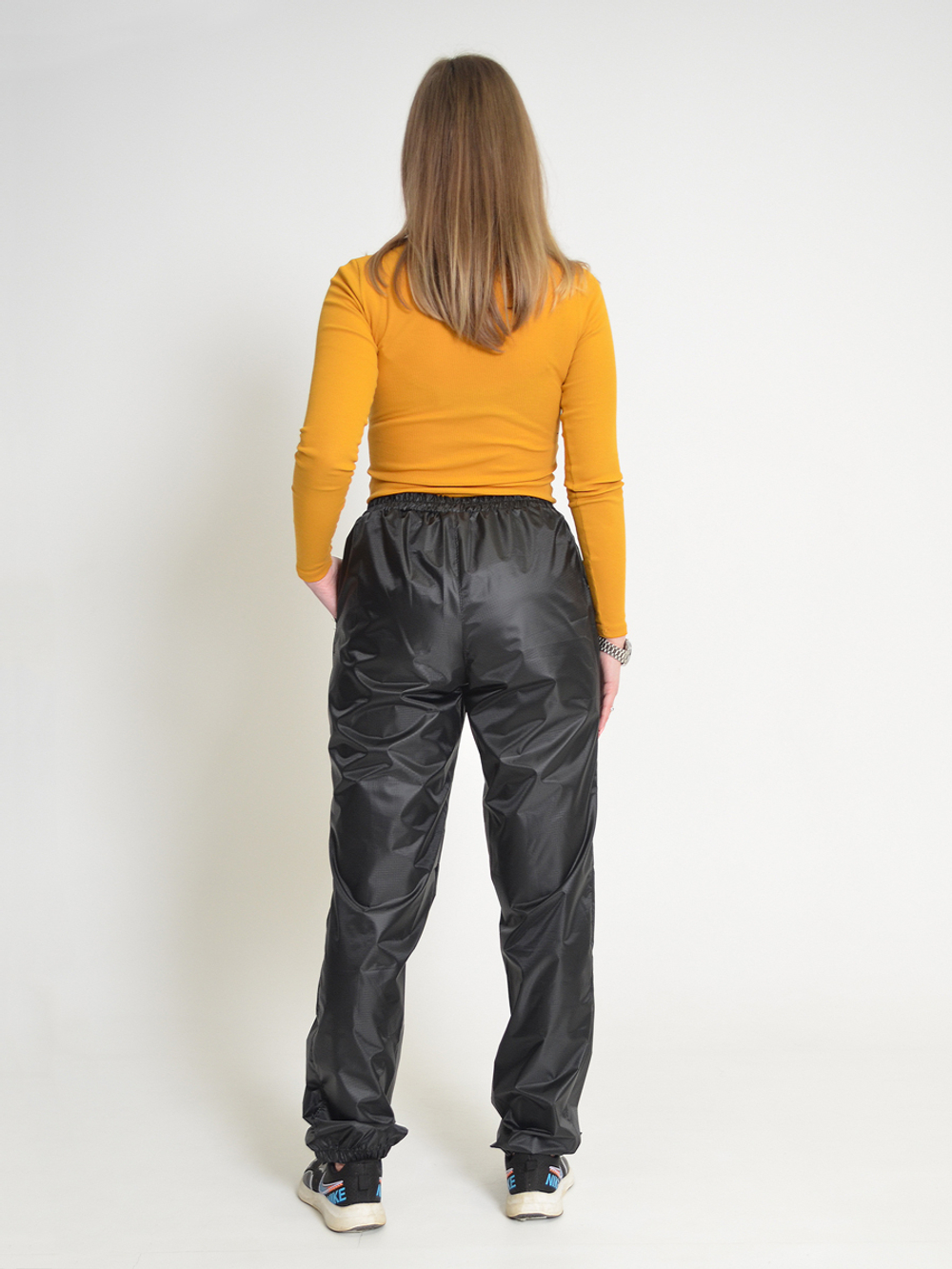 Спортивный костюм Prival Ветровлагозащитный женский, чёрный+серый