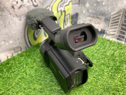 Видеокамера Sony NEX-VG10