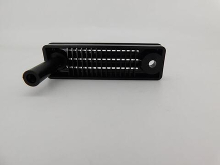 Решетка водозаборника левая Suzuki DF40A DF50A DF60 DF70 DF90 DF100 DF115 DF140 17631-90J00-000