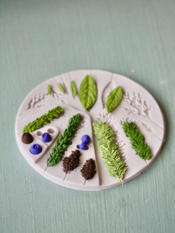 Молд силиконовый для лепки листьев "Гербарий №2 с ягодками и шишками" / Форма для мелких листьев эвкалипта / Молд для полимерной глины, мыла, воска