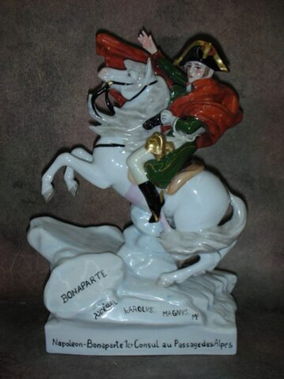 Статуэтка. Фарфор. Солдат. Переход Наполеона через Альпы. Scheibe-Alsbach. Германия