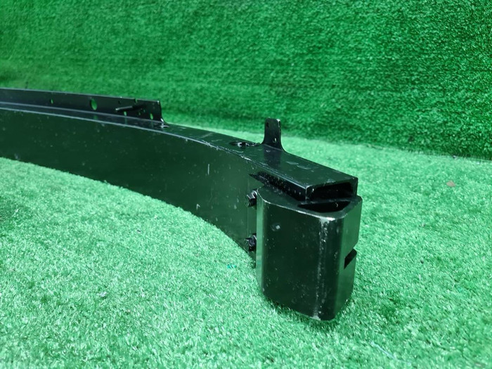 Усилитель передний Volvo V90 2 (2016-н.в.)