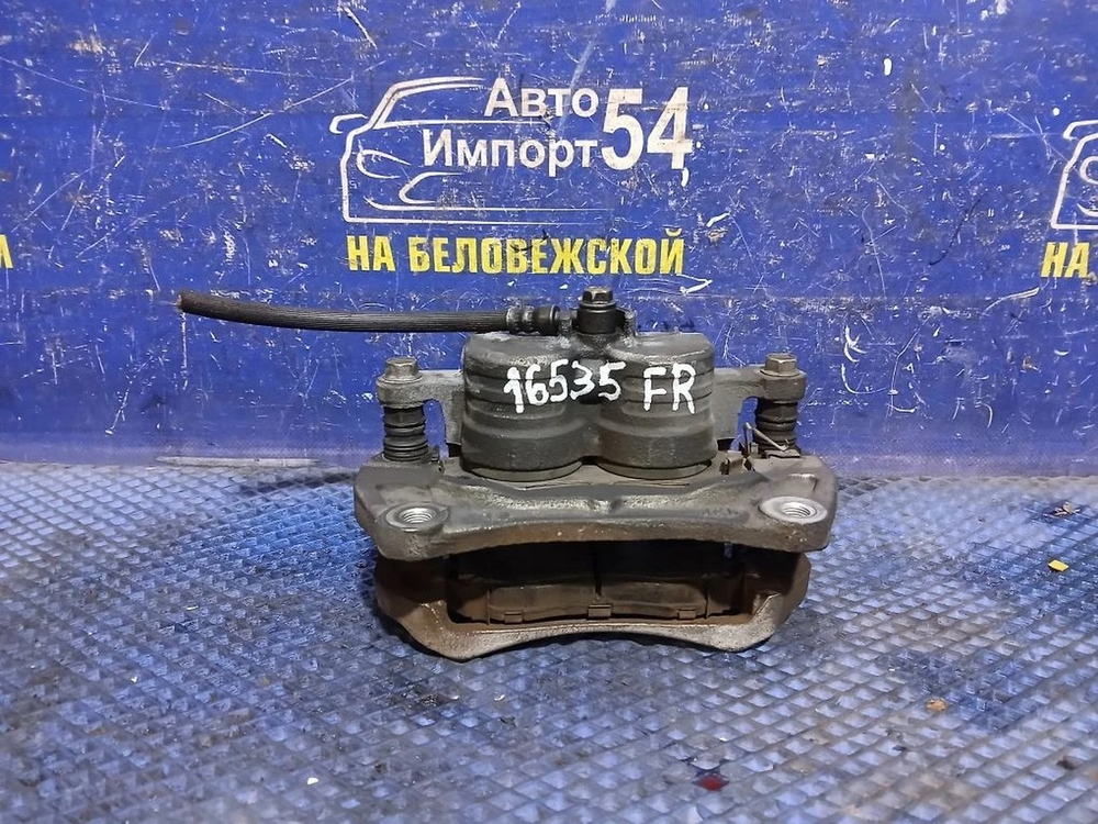Суппорт тормозной передний правый SUBARU LEVORG 2014-2020