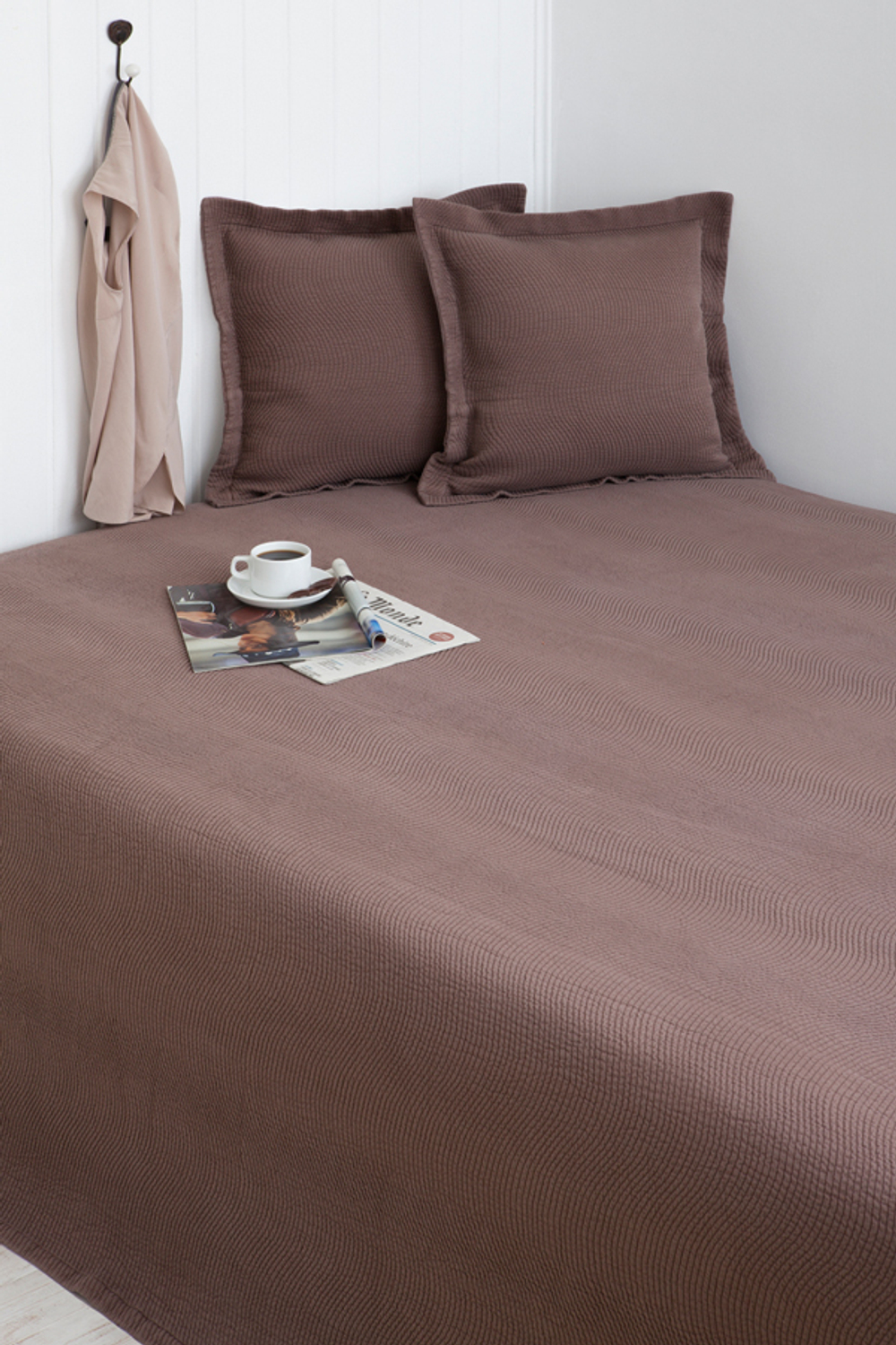 Покрывало 220х240 Luxberry Vortex молочный шоколад Португалия