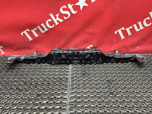 Кронштейн бампера нижний 2023г