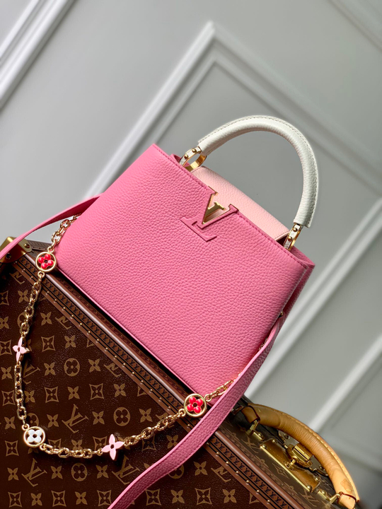 Louis Vuitton Capucines BB
