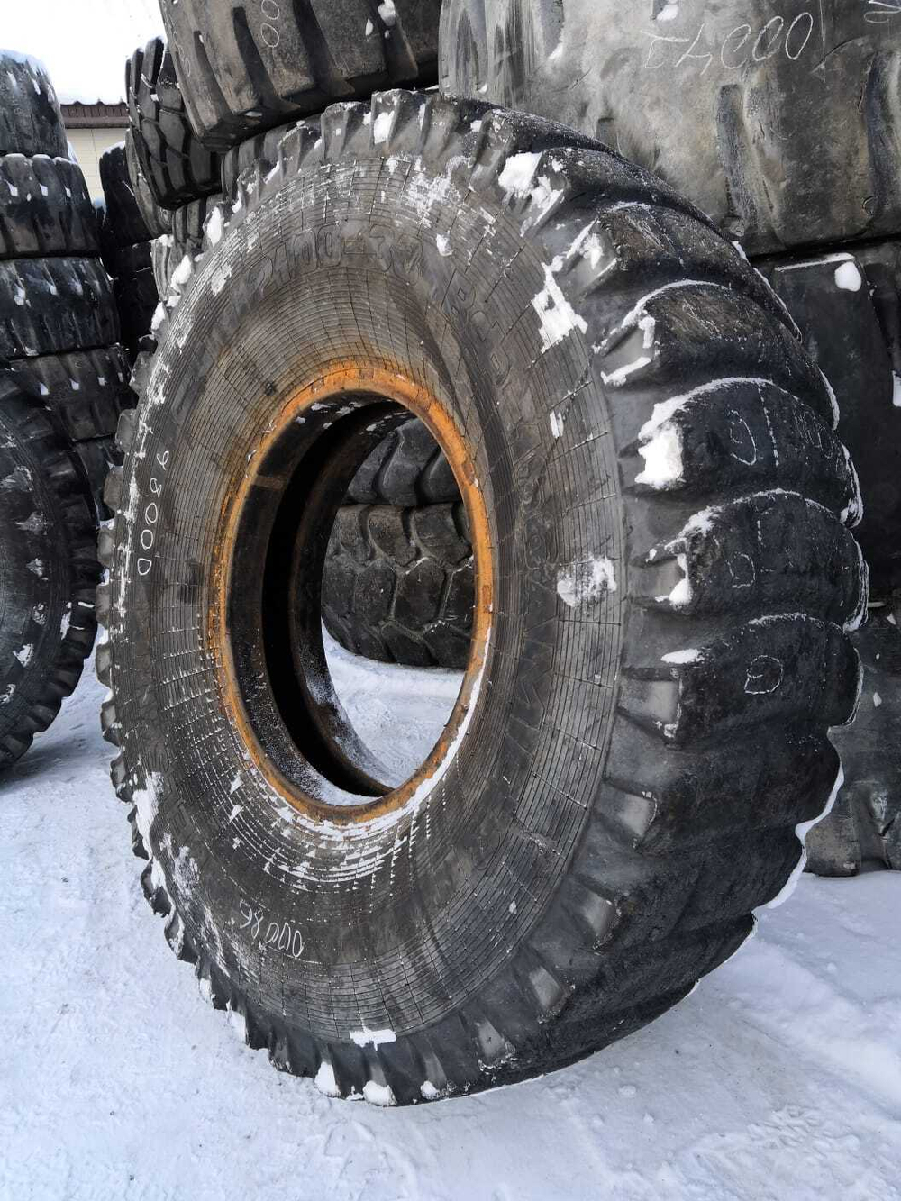 21.00-33 Belshina ВФ-166АМ шина б/у
