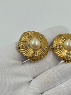 Клипсы с «жемчугом» и кристаллами