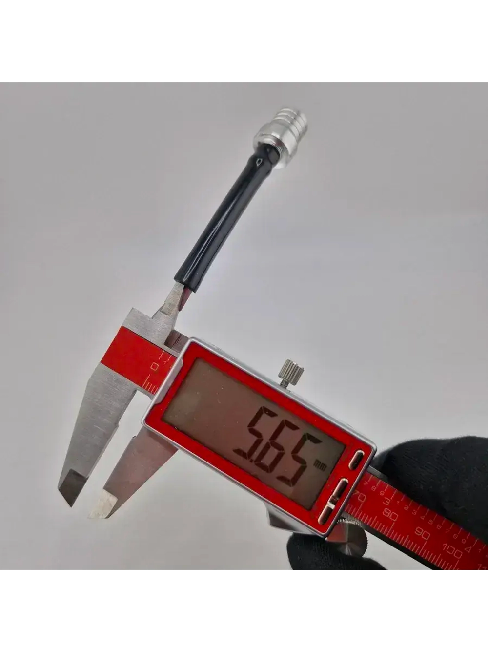 Клапан крышки бензобака