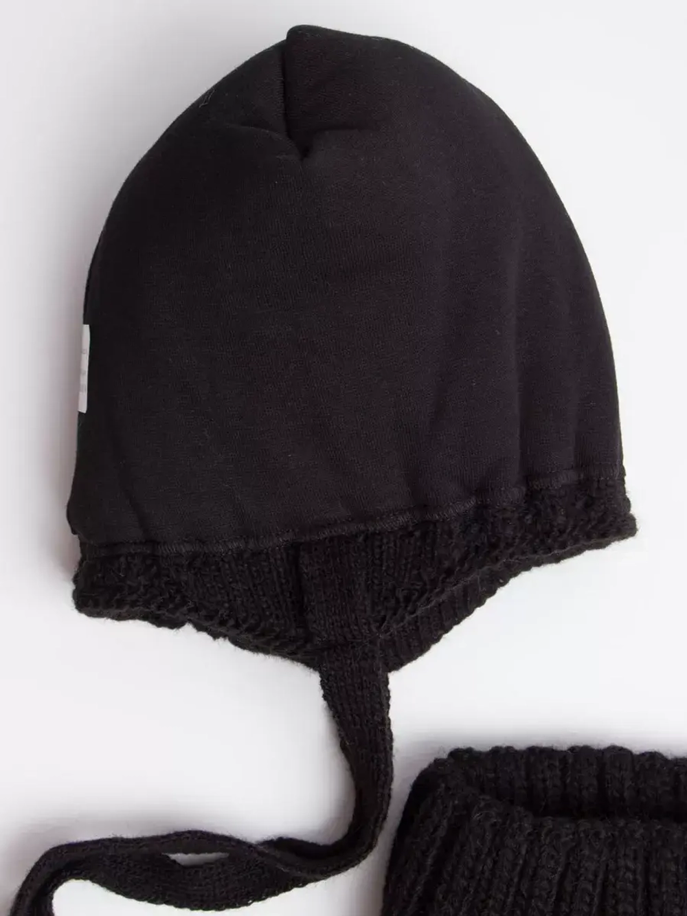 Шапка зимняя детская на завязках и снуд