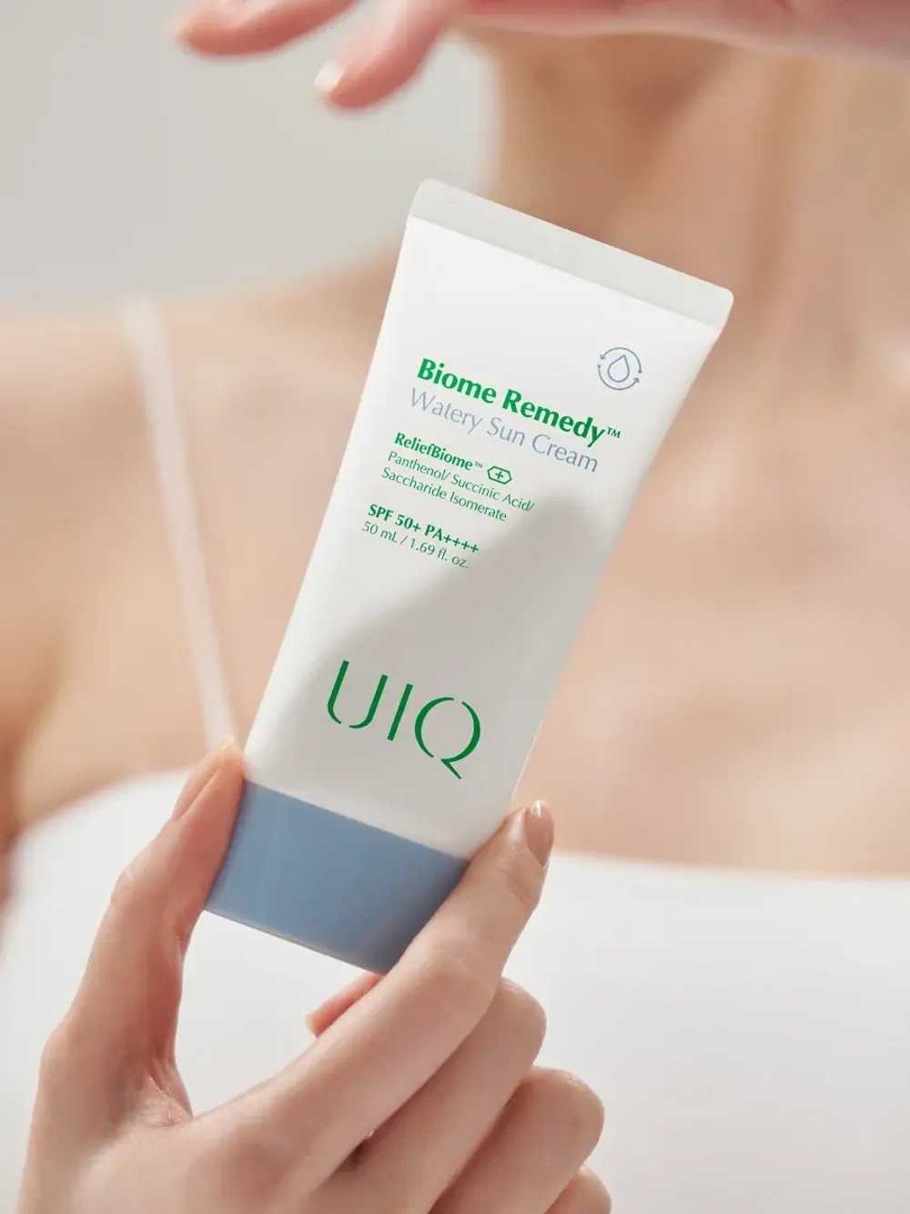 UIQ Легкий увлажняющий солнцезащитный крем с постбиотиками SPF50+ РА++++ Biome Remedy™ Watery Sun Cream 50 мл