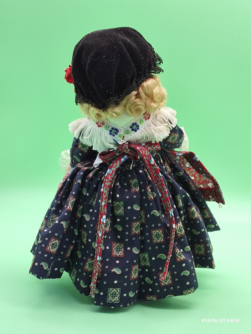 Коллекционная кукла Madame Alexander винтаж 033550