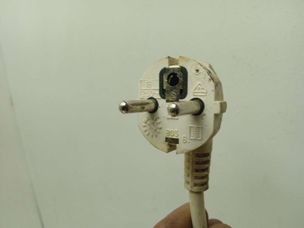 RST602 кт158 Сетевой фильтр для стиральной машины Hotpoint-Ariston RST602 б/у