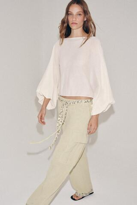 ZARA ТРИКОТАЖНЫЙ ТОП С ОБЪЕМНЫМИ РУКАВАМИ, ЭКРЮ