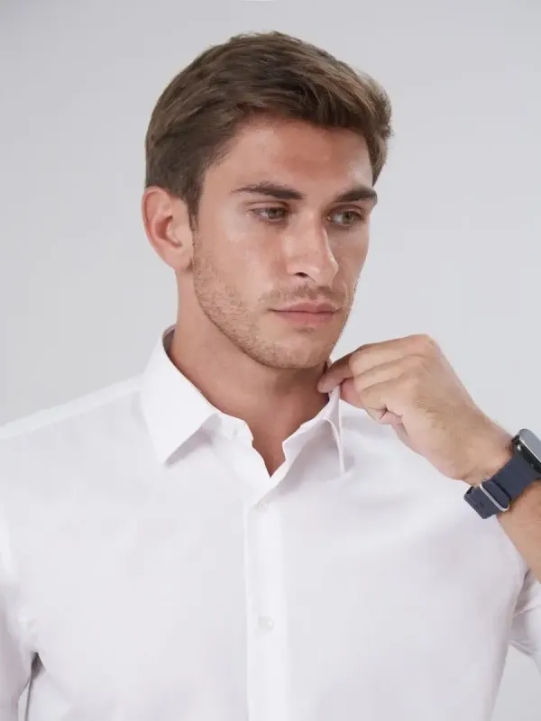 Рубашка приталенная SLIM FIT с коротким рукавом, белая