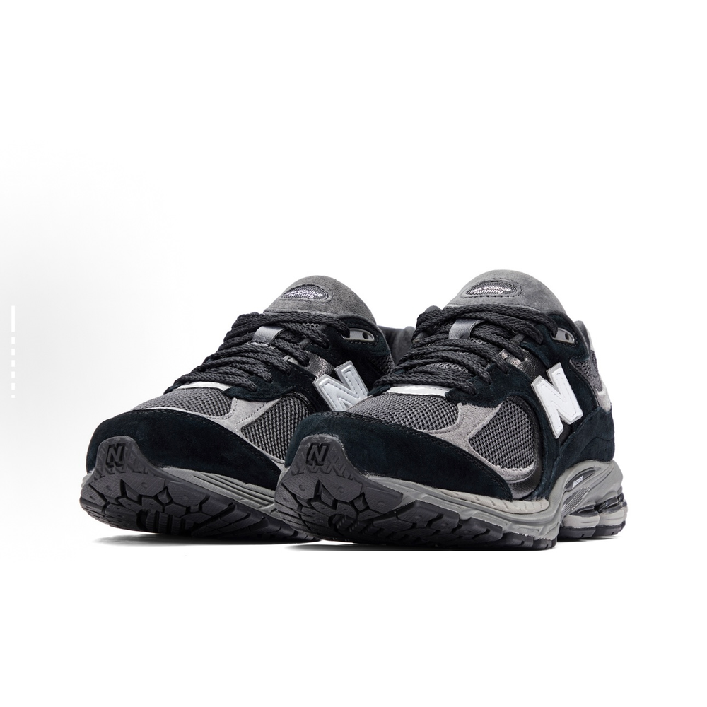 Кроссовки New Balance 2002R Black