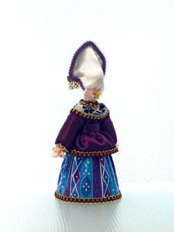 Кукла коллекционная Потешного промысла в Женском традиционном зимнем костюме.