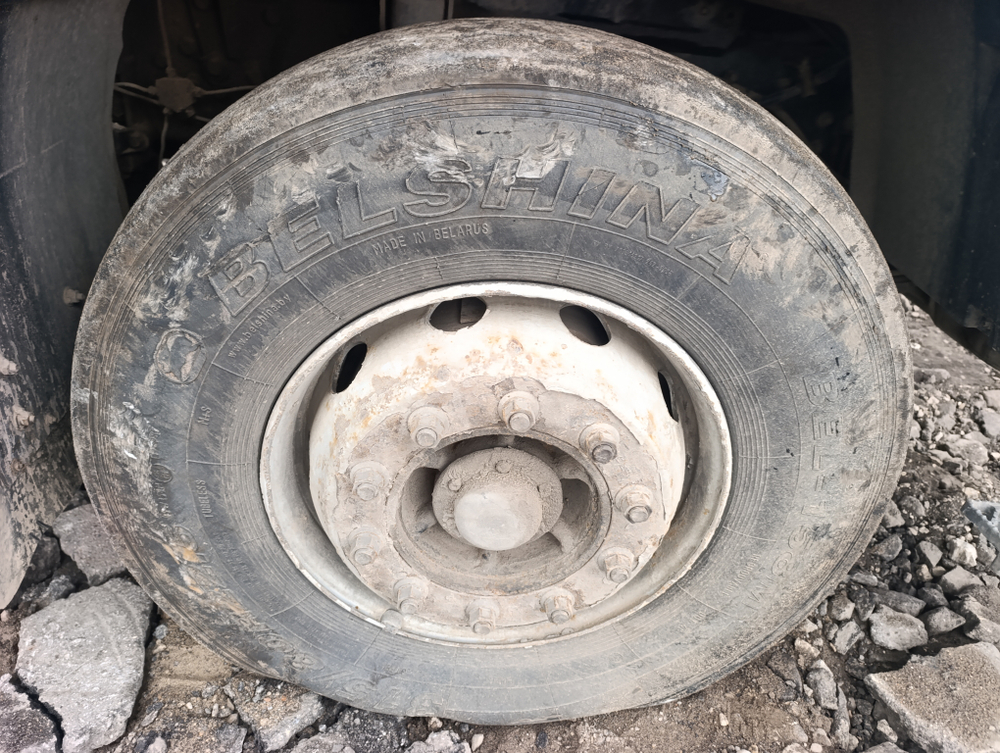 МАЗ 6312 6x4 Ломовоз с КМУ 61D205 	(Дизельный, 6,7 л, 328 л.с., МТ)