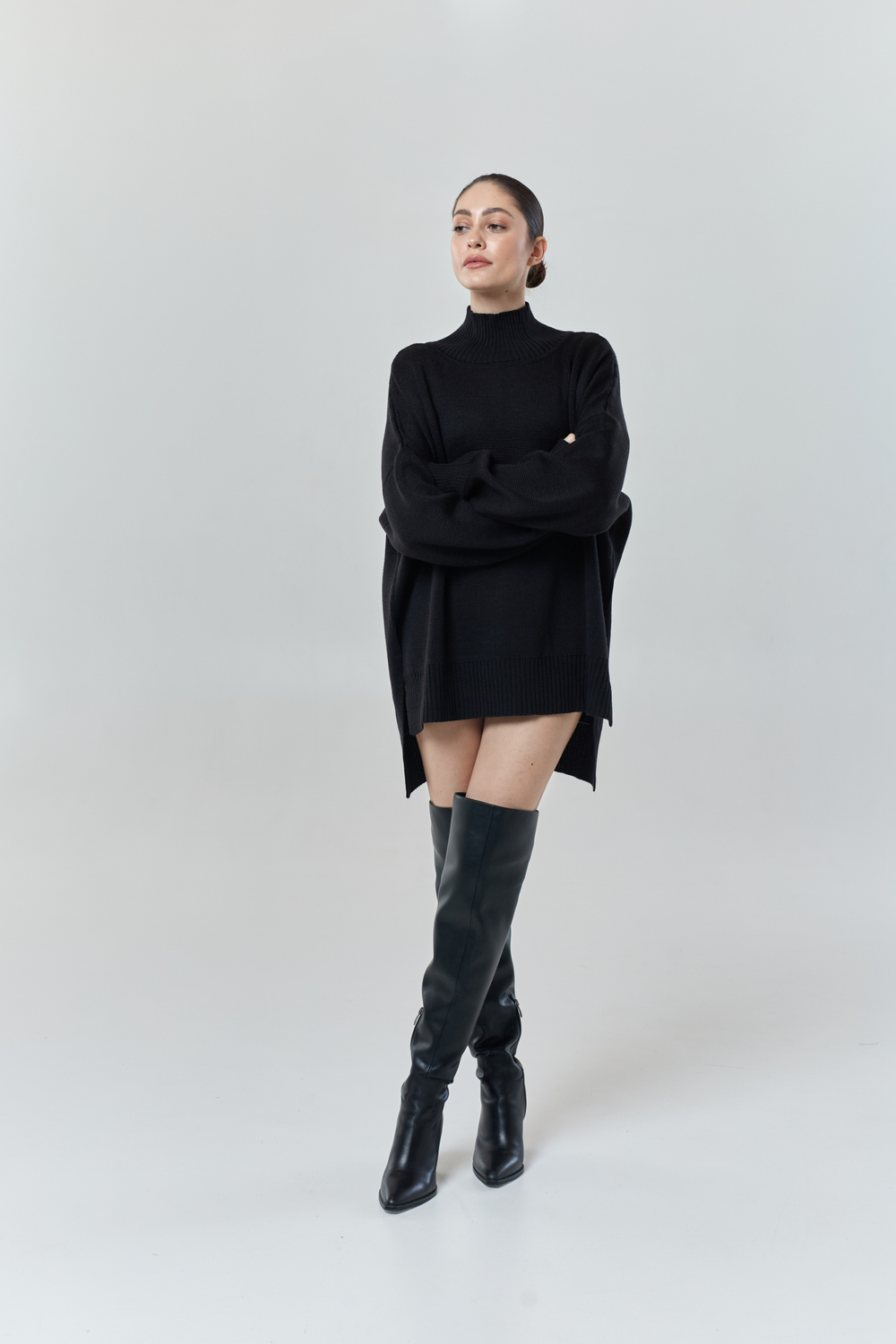 Свитер с разрезами