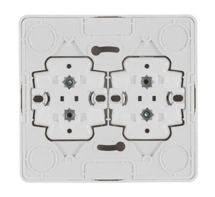 Розетка 4-м ОП Этюд 16А 250В с заземл. с заземл. защ. шторки бел. SE PA16-208B