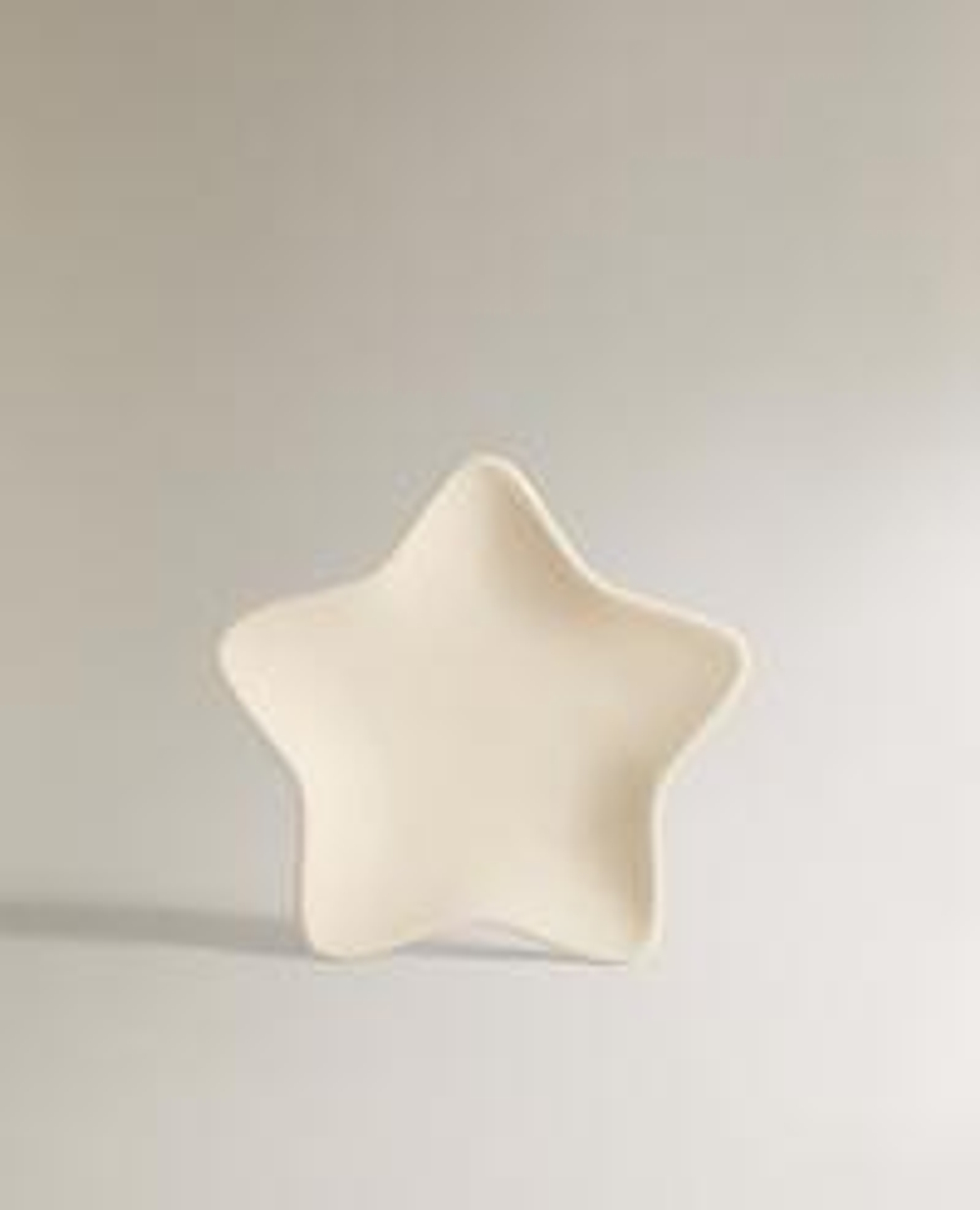 ZARA HOME ДЕТСКАЯ МЫЛЬНИЦА «ЗВЕЗДА», КРЕМОВЫЙ