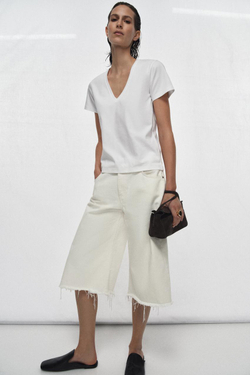 ZARA ФУТБОЛКА INTERLOCK С V-ОБРАЗНЫМ ВЫРЕЗОМ, БЕЛЫЙ