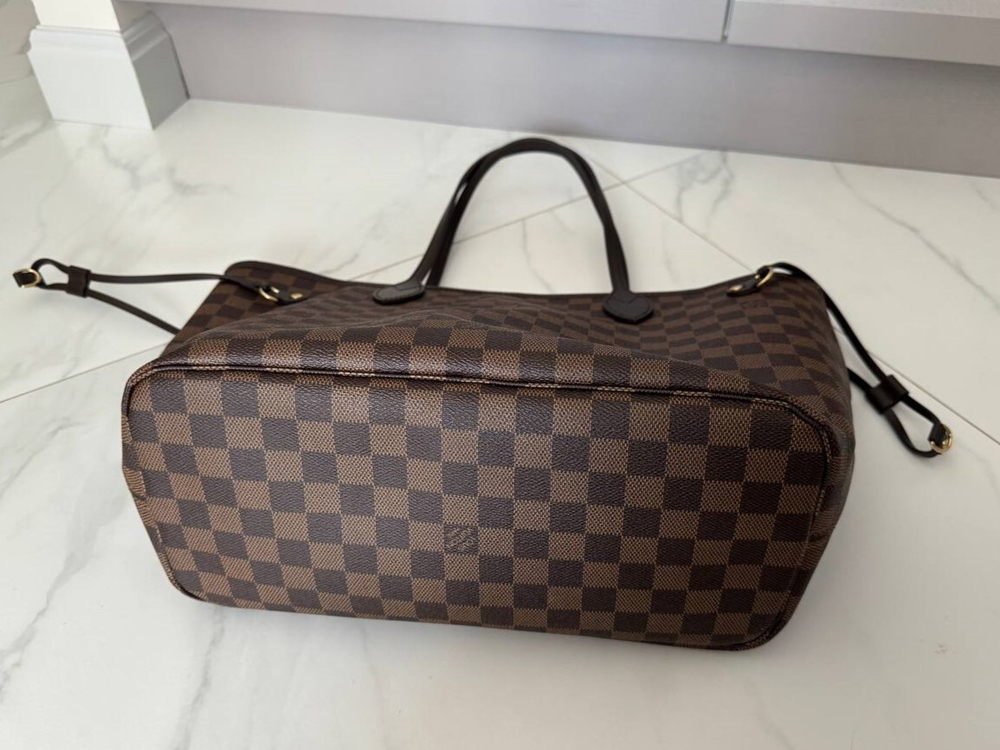 Сумка Louis Vuitton Neverfull MM