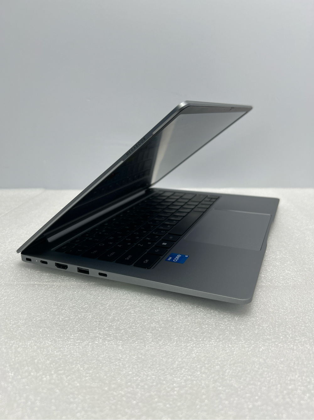 Ноутбук Tecno MegaBook T14TA 14"/Intel Core i5-1155G7/RAM 16GB/SSD 512GB/Intel Iris Xe graphics/1920x1080/IPS/Windows 11/Подсветка - кл:LED/Cерый космос. Состояние: Уценка/небольшой след. на матрице от клавиатуры