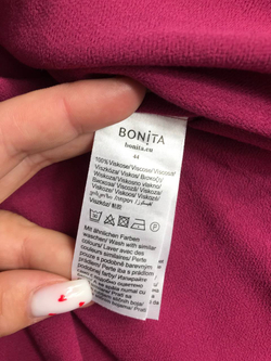 Блузка BONITA из вискозы в ягодном оттенке, маркировка 44, по замерам 50 размер