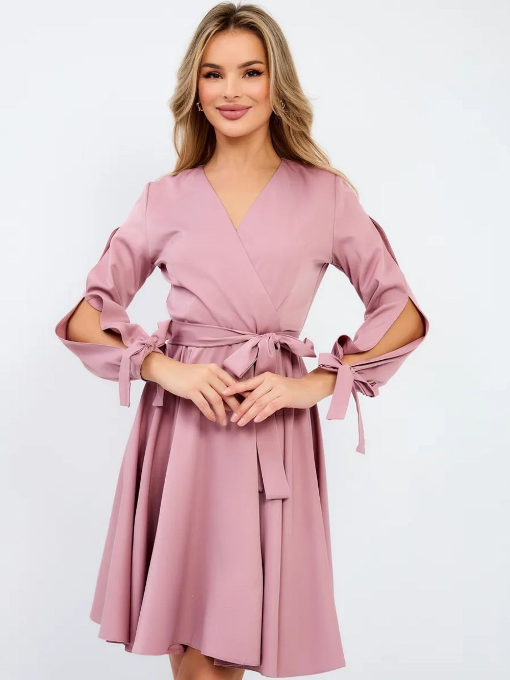 Платье с пышной юбкой