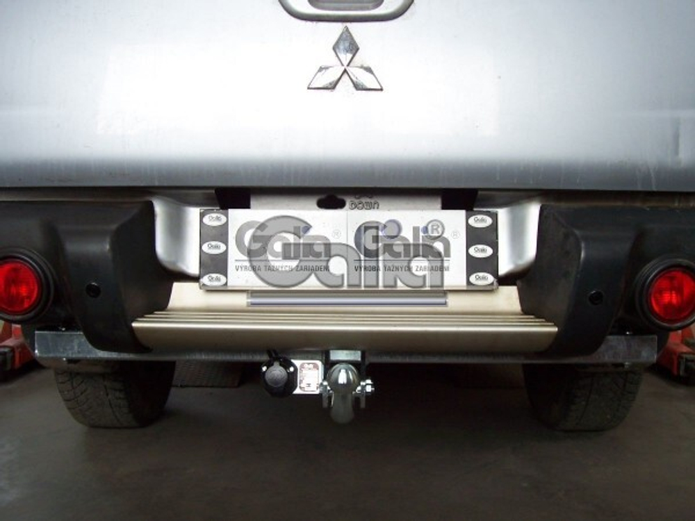 Фаркоп оцинкованный Galia M120C для Mitsubishi L200 1996-2006, 2006-2015, 2015-, Fiat Fullback 2016-(паспорт и сертификат в комплекте)(без электрики)