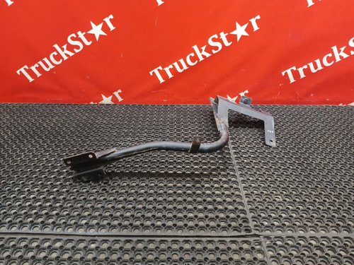 Кронштейн брызговика правого 2020г.