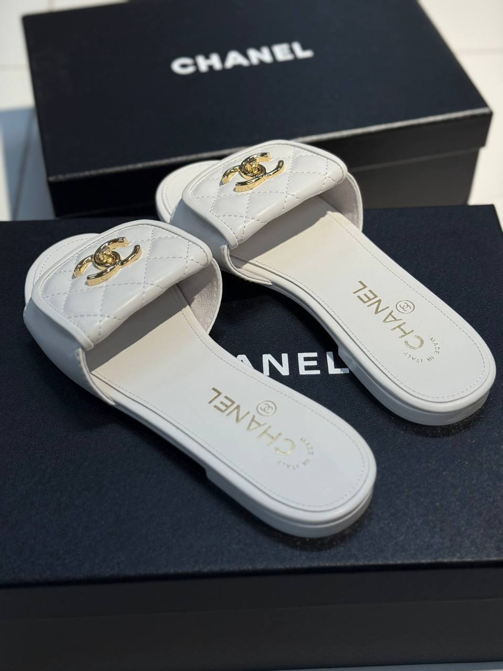Шлепанцы CHANEL