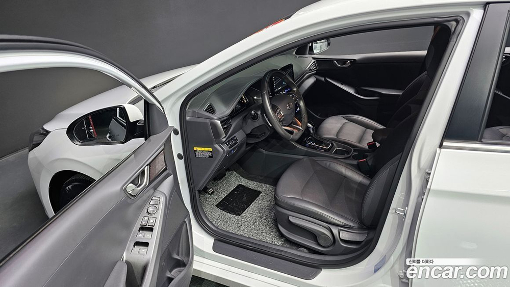 Hyundai The New Ionic Hybrid 1.6 HEV (01.2020)