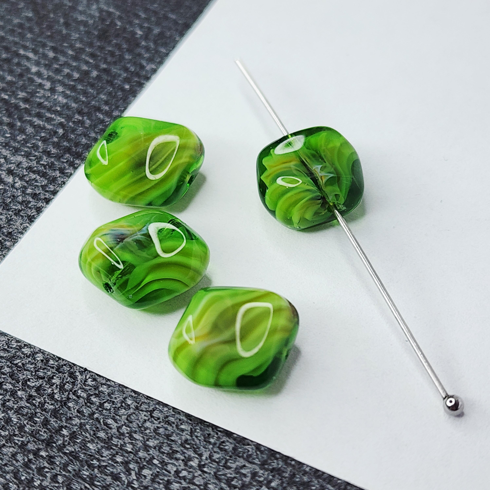 Бусины лэмпворк, витой квадрат, р-р 10мм, штучно