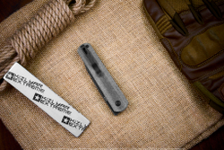 Складной нож Kizer Feist XL сталь 154CM BlackWash рукоять Микарта